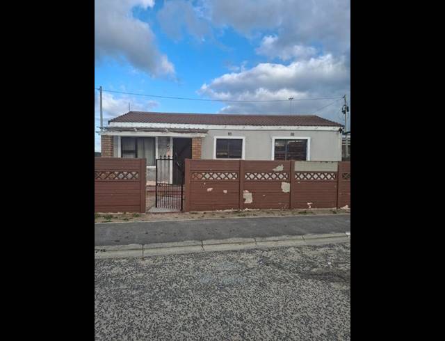 3 BEDROOM HOUSE FOR SALE IN GRACELAND